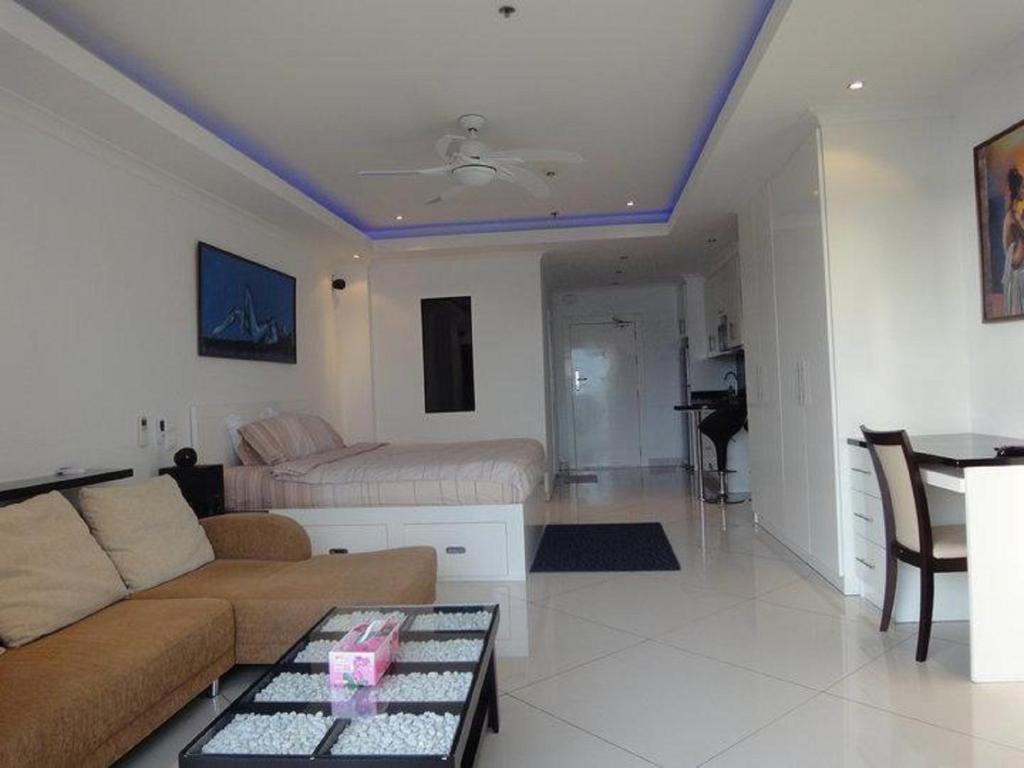 Vtsix Condo Service At View Talay 6 Condo Pattaya Dış mekan fotoğraf